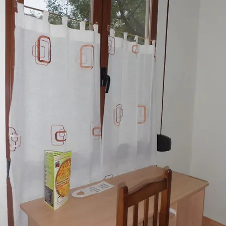 Pensión Abastos