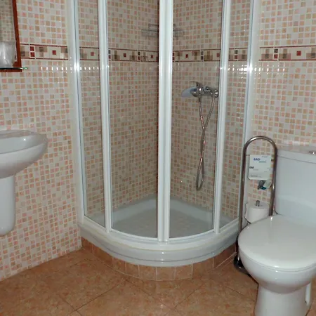 Pensión Abastos 2*